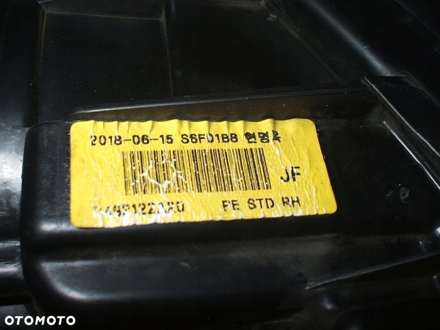 KIA OPTIMA IV lifting 15- LAMPA prawa 92102-D4520 D492121A40 - 9