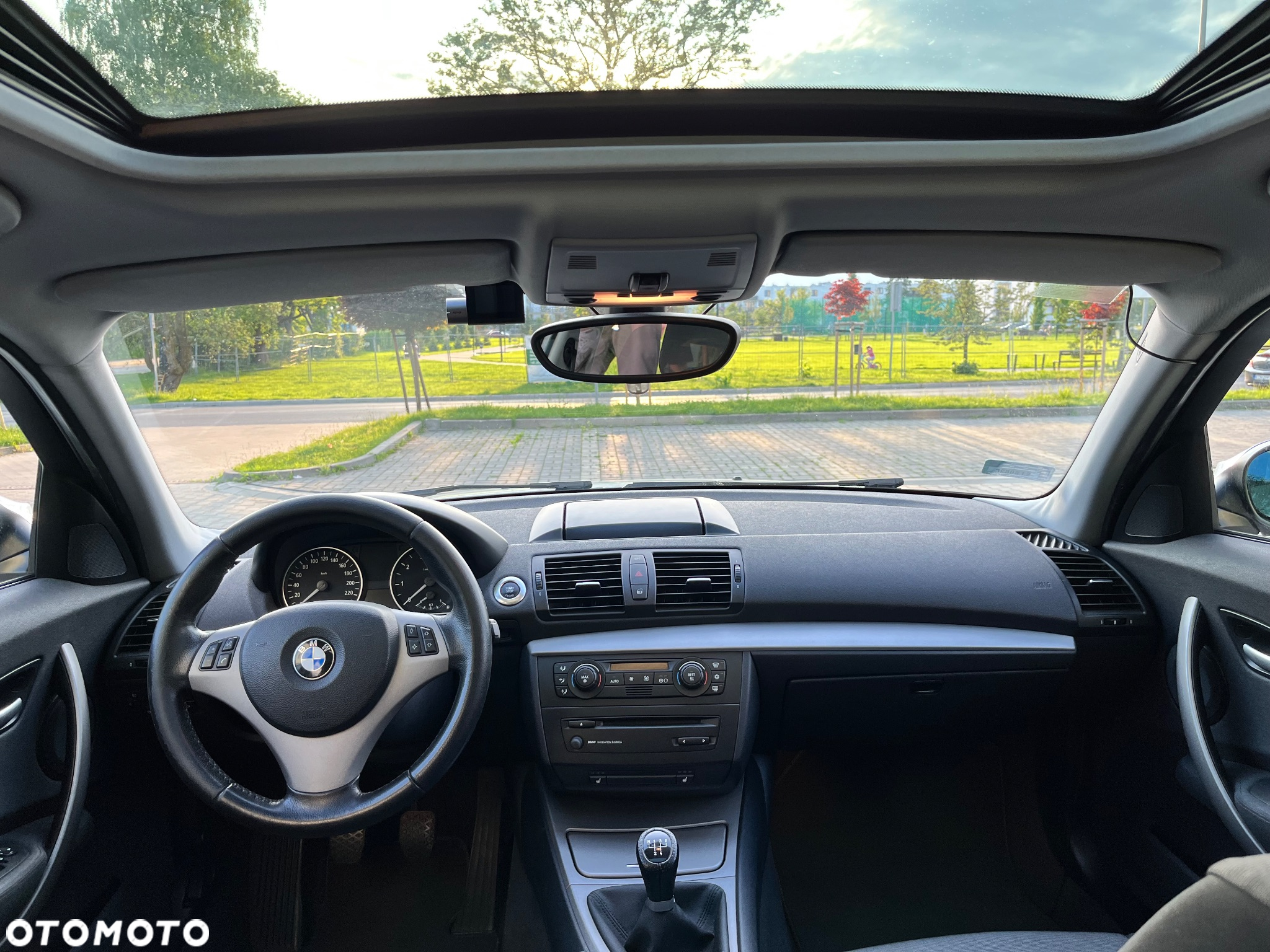 BMW Seria 1 118i - 5