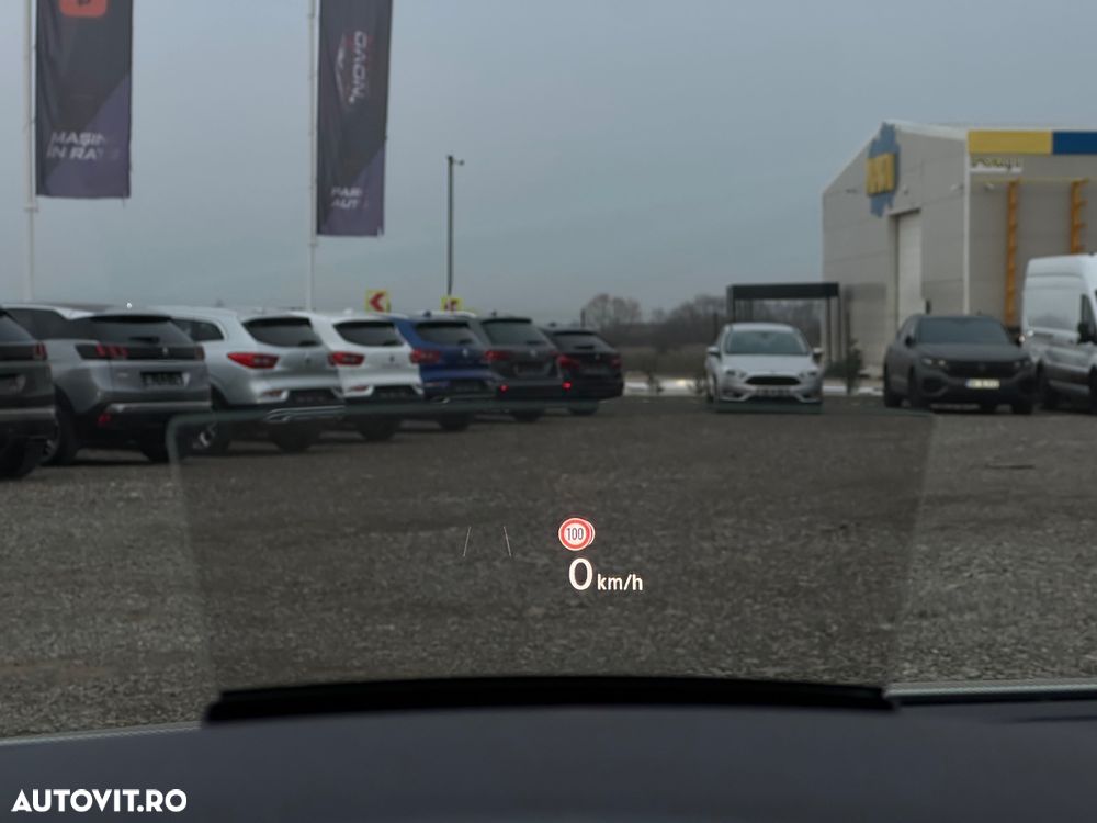 Volkswagen Passat - 21