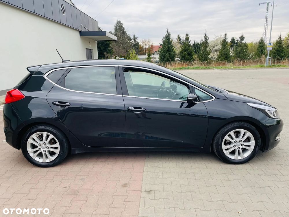 Kia Ceed 1.6 GDI Dream Team Edition - 2