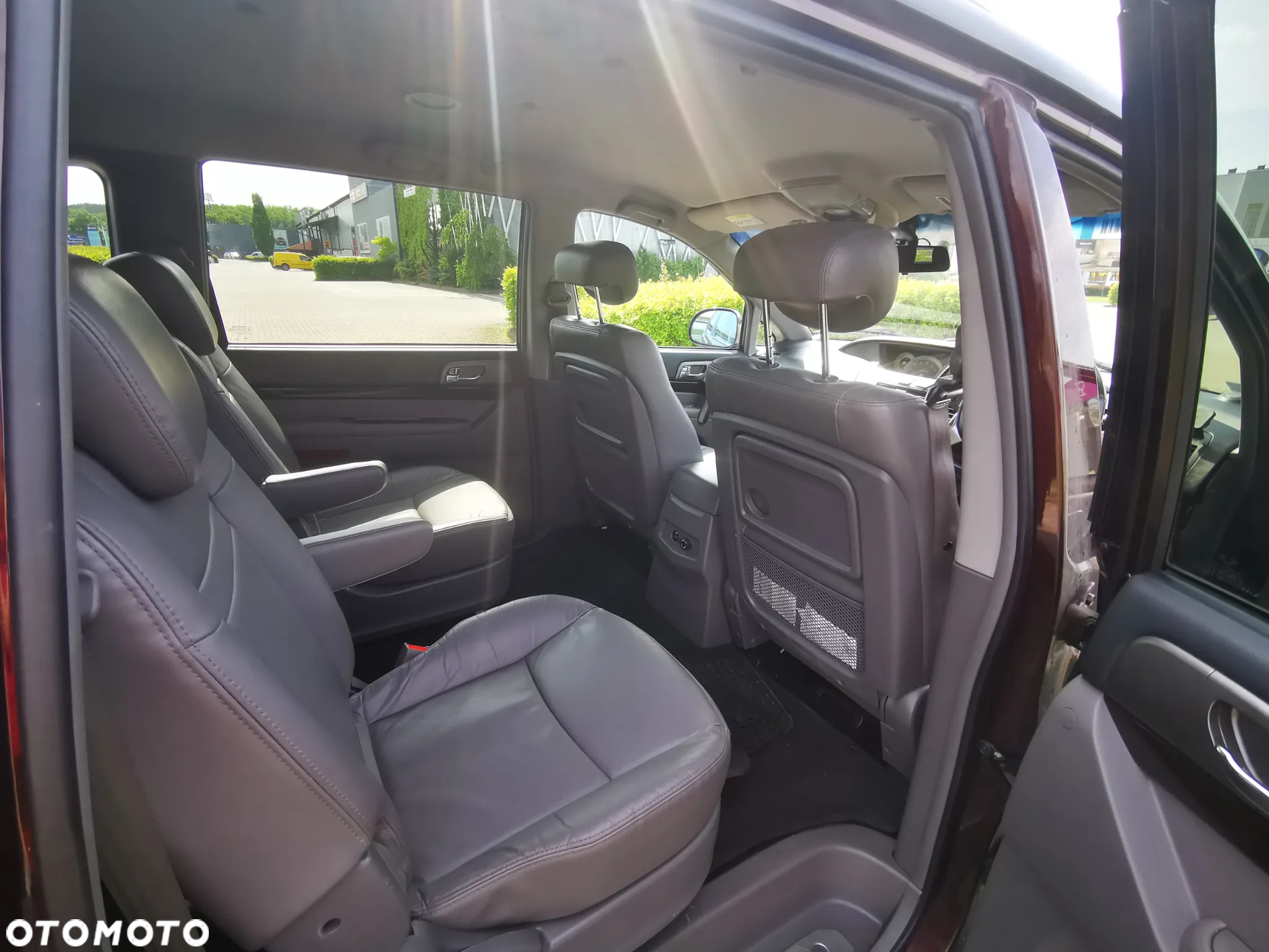 SsangYong/KGM Rodius 2.2 D Turismo - 23