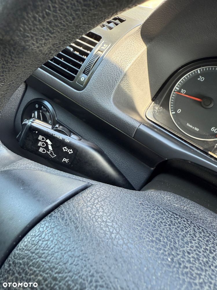 Volkswagen Touran 1.9 TDI Trendline - 19
