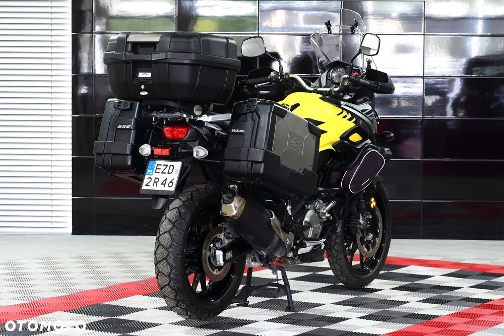 Suzuki V-STROM - 36
