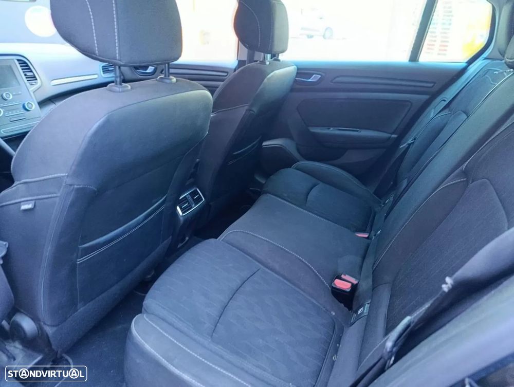 Renault Mégane Sport Tourer 1.5 Blue dCi Limited — fotografia 17