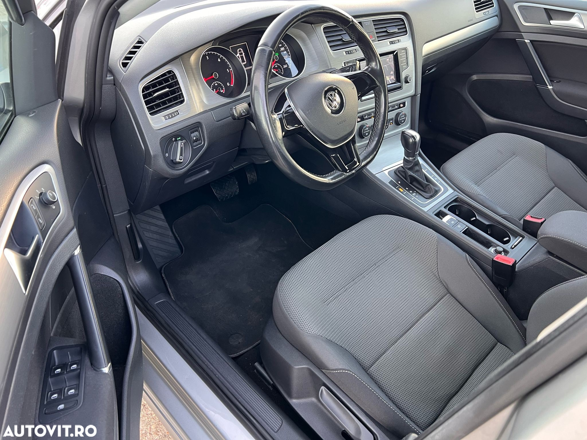 Volkswagen Golf 2.0 TDI DPF BMT DSG Comfortline - 7