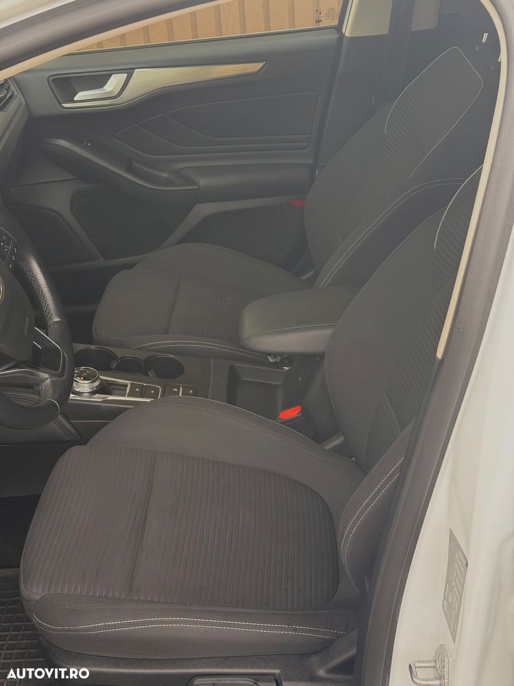 Ford Focus 1.5 EcoBlue Titanium - 9