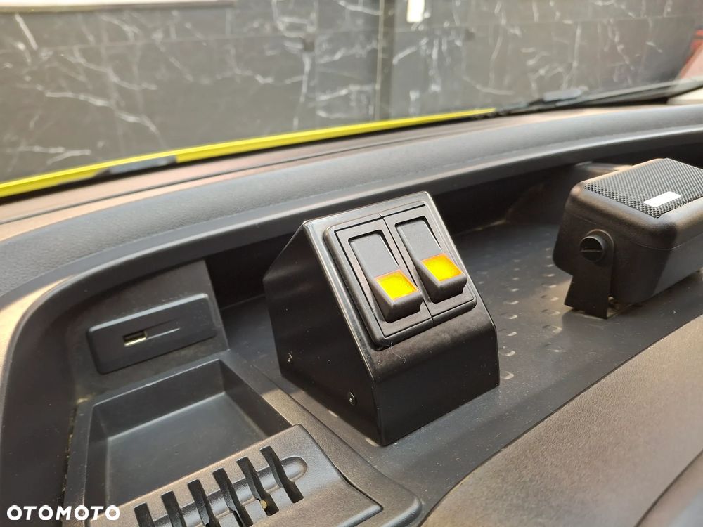 Renault Trafic 2016 Rok Wersja Lift Wysoki Długi L2H2 Klimatyzacja Drzwi Przesuwane Po Obu Stronach Hak Służba Drogowa - 17