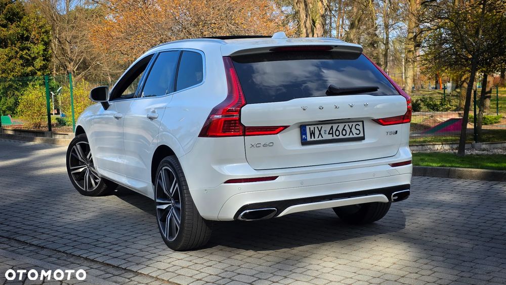 Volvo XC 60 T5 AWD Geartronic RDesign - 16