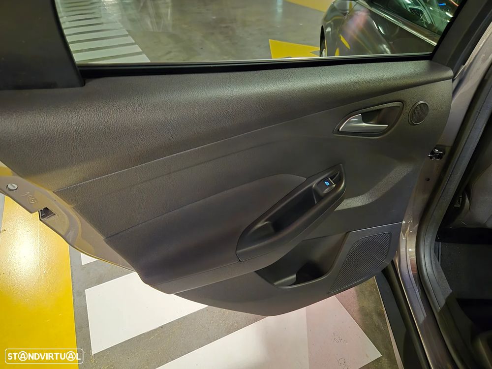 Ford Focus 1.5 TDCi Titanium - 39