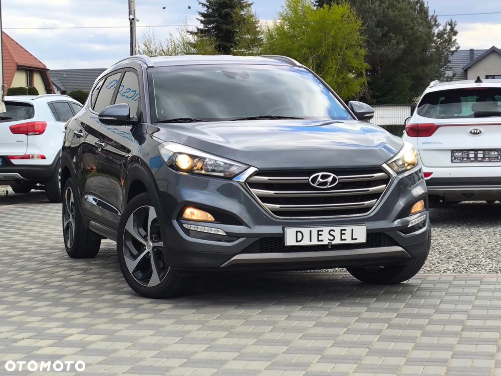 Hyundai Tucson 1.7 CRDI BlueDrive Style 2WD - 1