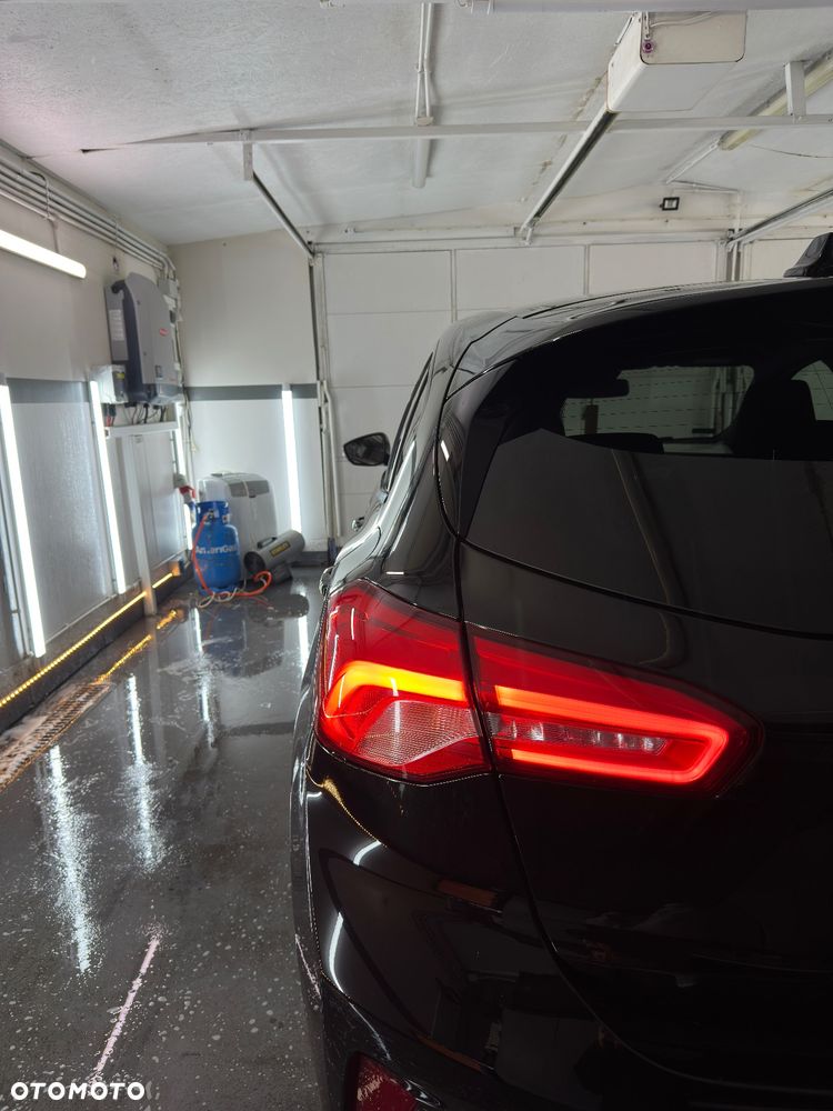 Ford Focus 1.5 EcoBoost ST-Line - 24