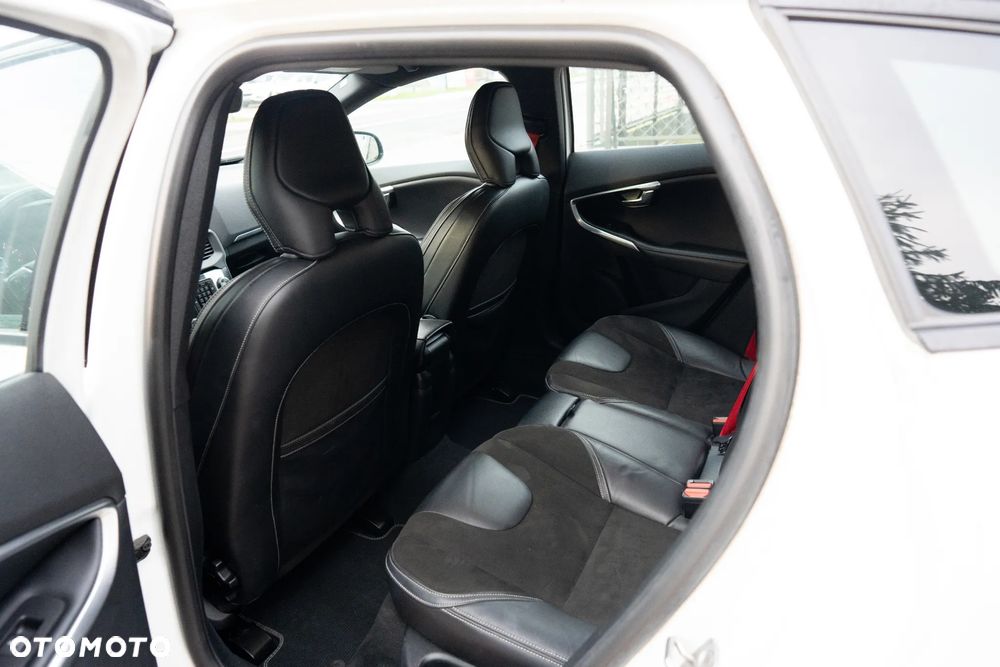 Volvo V40 T5 Geartronic RDesign - 10