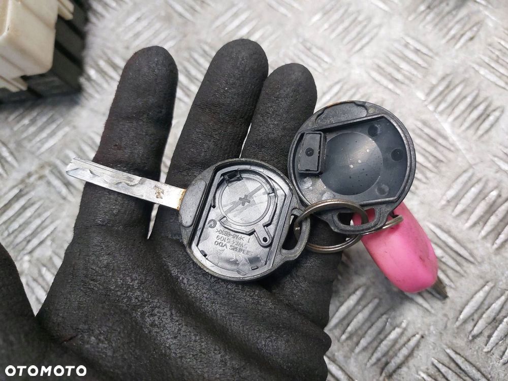 ZESTAW STARTOWY MITSUBISHI COLT VI 1.5 DID PMN902329 A6391501079 MR955230 - 5