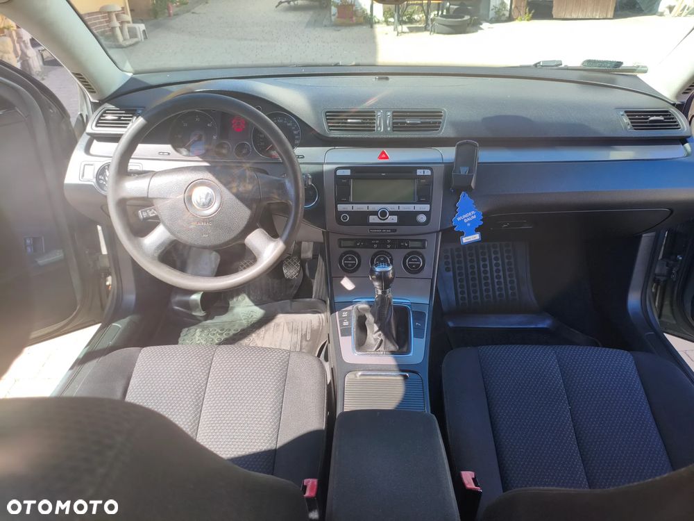 Volkswagen Passat 2.0 TDI Trendline - 20