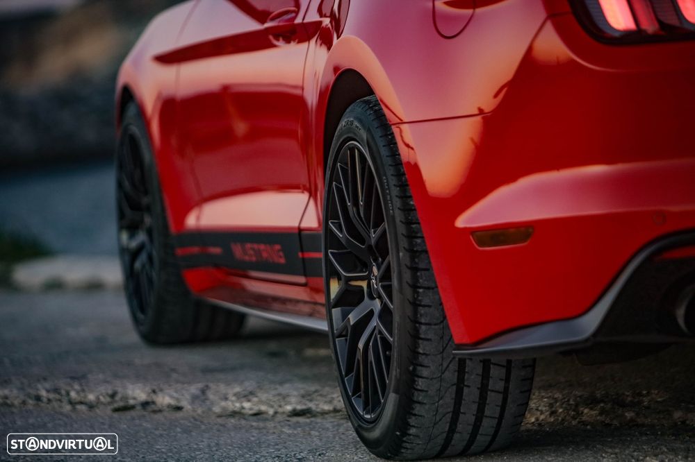 Ford Mustang 2.3i EcoBoost - 30