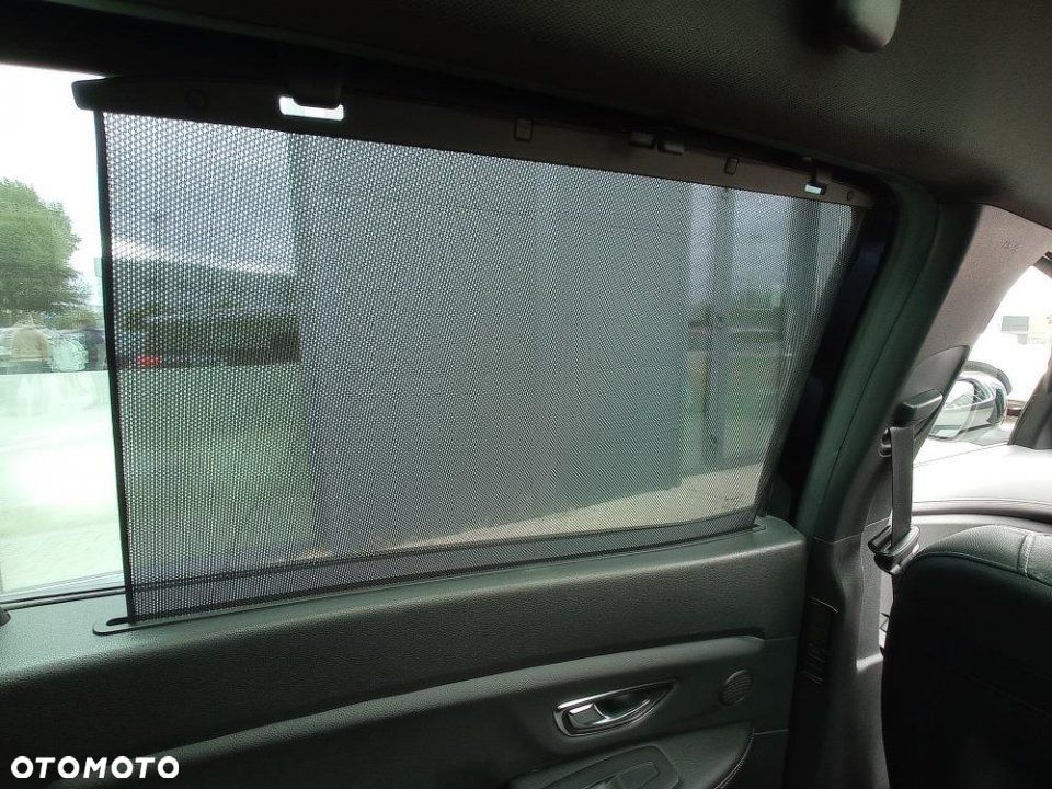 Renault Grand Scenic - 16