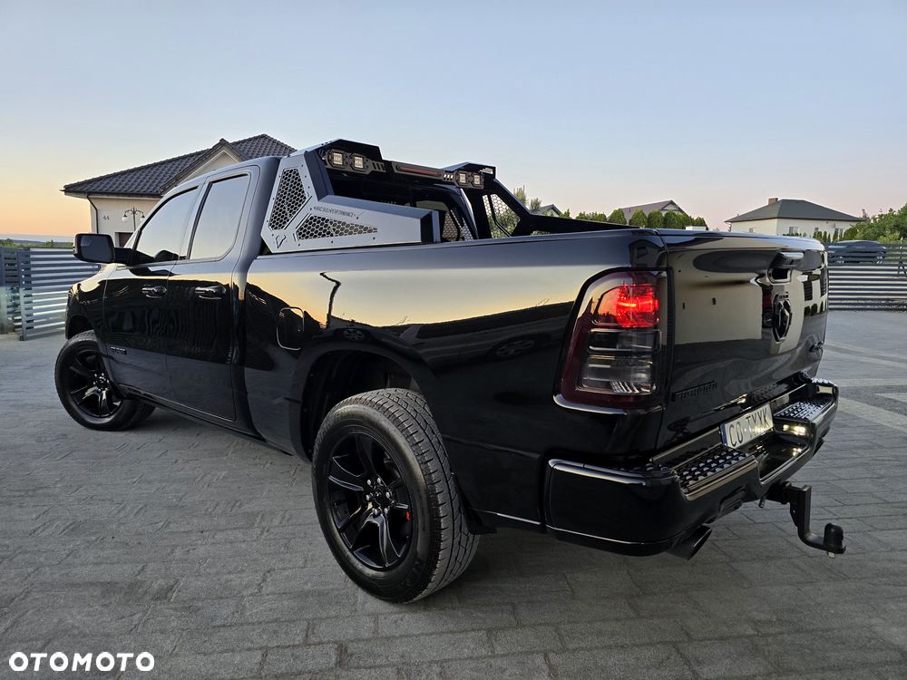Dodge RAM - 33