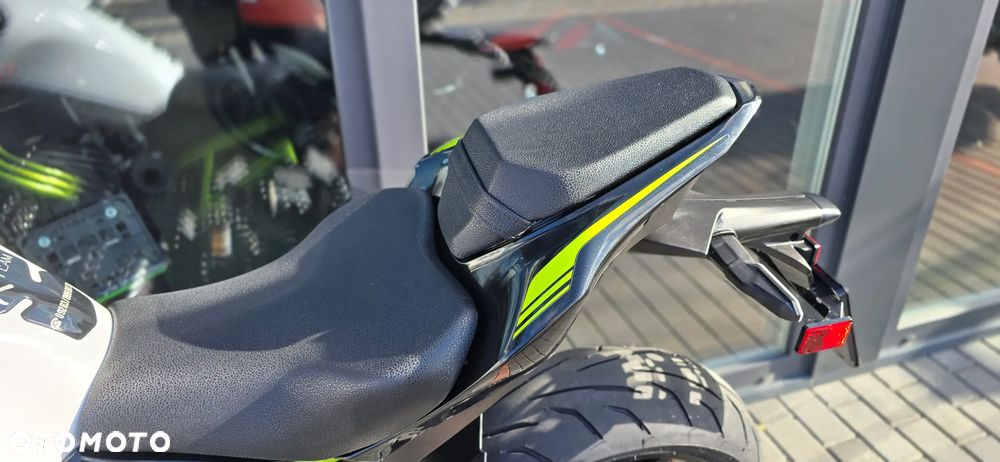 Kawasaki Z 900 - 33