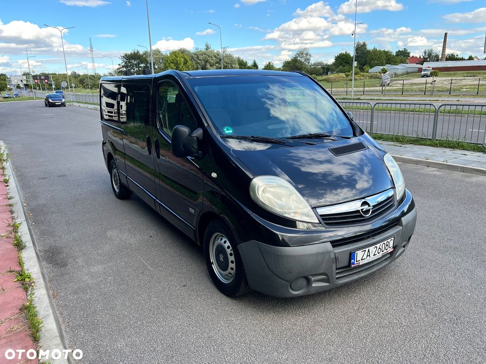 Opel Vivaro - 8