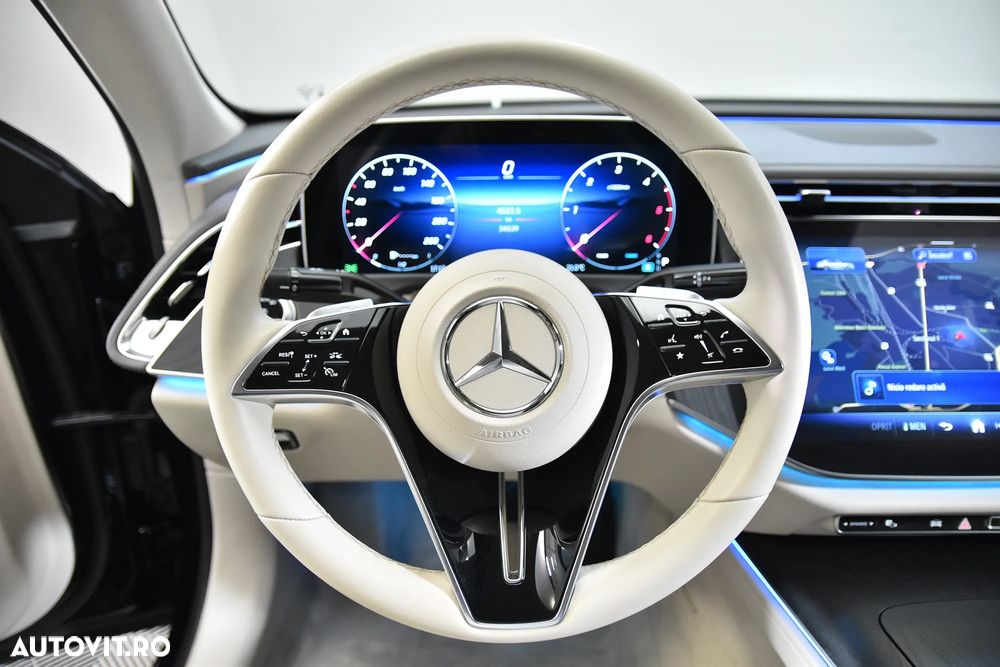 Mercedes-Benz E - 16