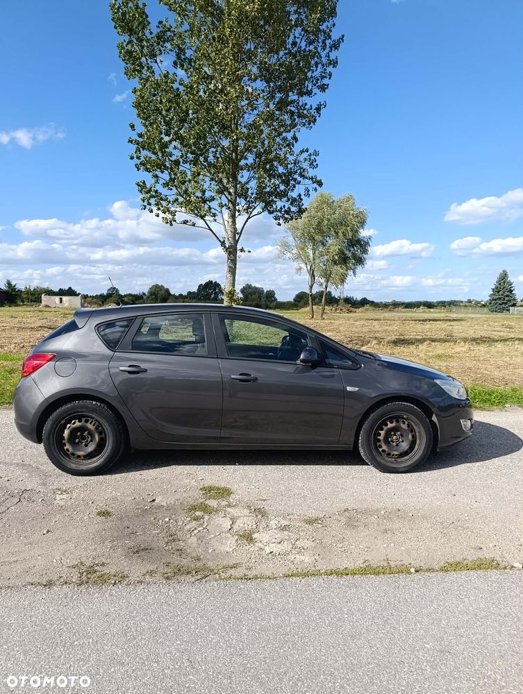 Opel Astra 1.6 - 16