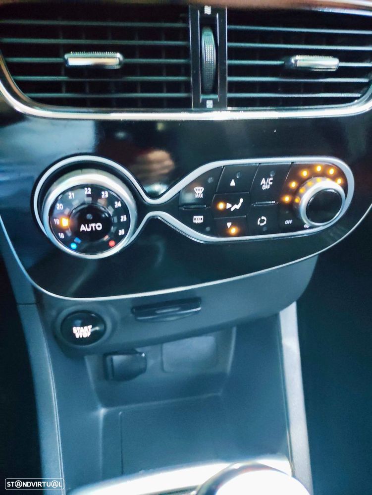 Renault Clio Sport Tourer 0.9 TCe GT Line - 15