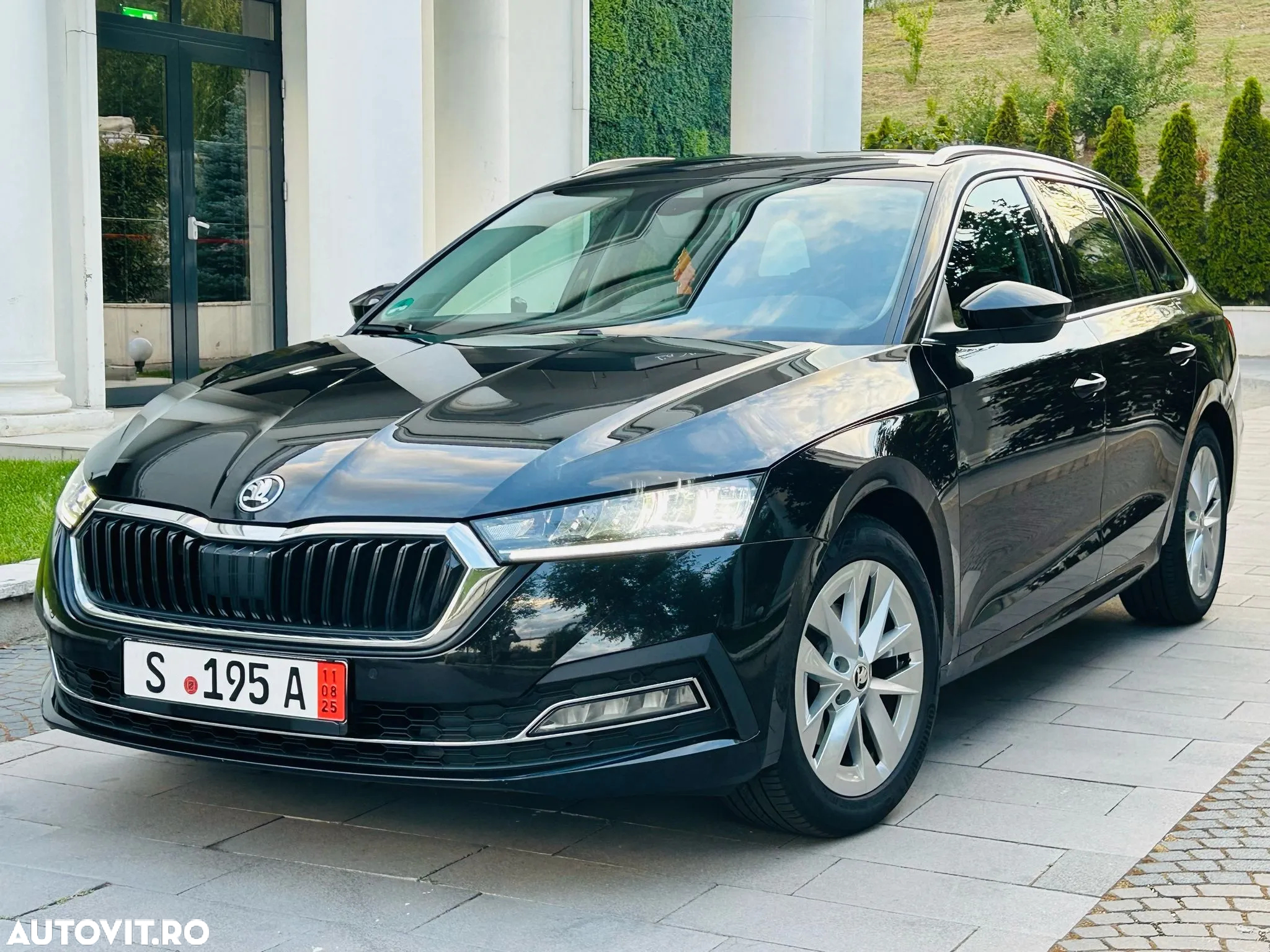 Skoda Octavia 2.0 TDI DSG Style - 2