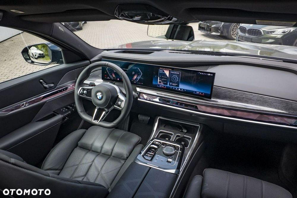 BMW Seria 7 - 18
