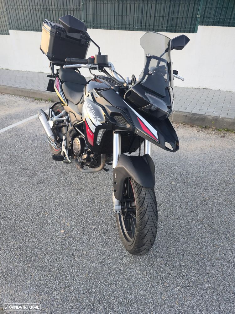 Benelli TRK 251 - 2