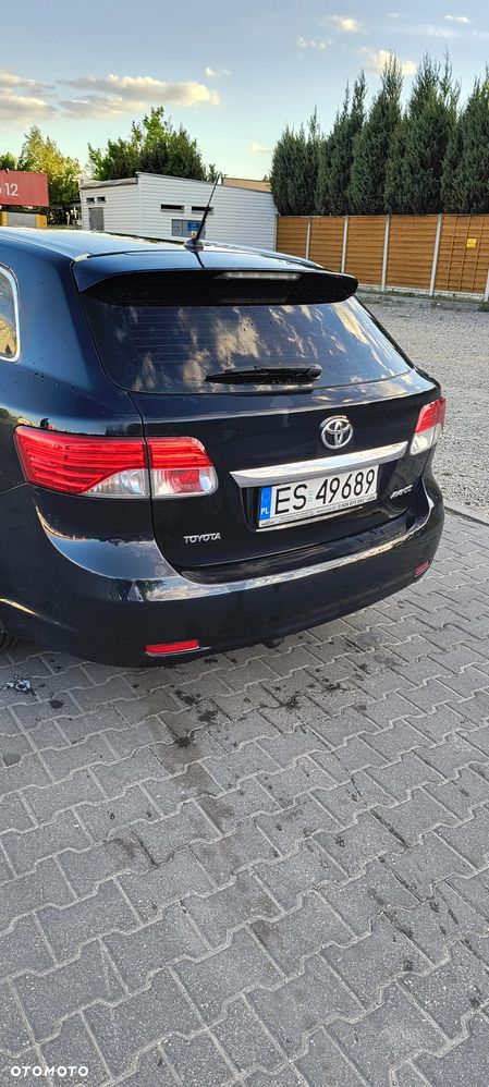 Toyota Avensis 1.8 Comfort - 3