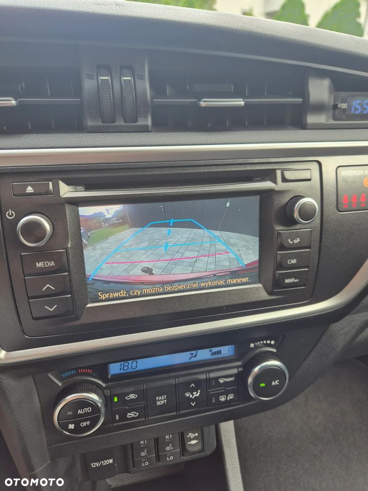 Toyota Auris - 25
