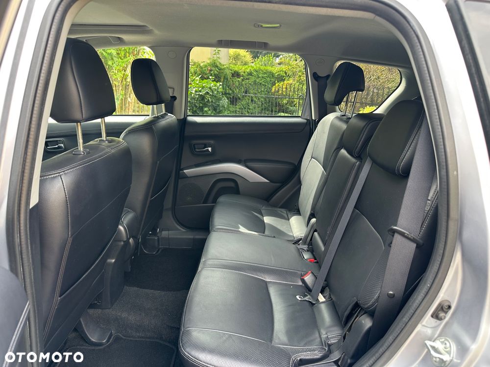 Mitsubishi Outlander 2.4 Invite CVT - 10