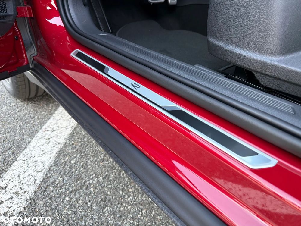 Volkswagen T-Cross 1.0 TSI R-Line Plus DSG - 25