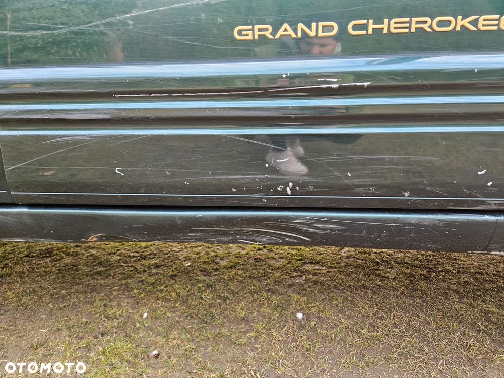 Jeep Grand Cherokee - 27