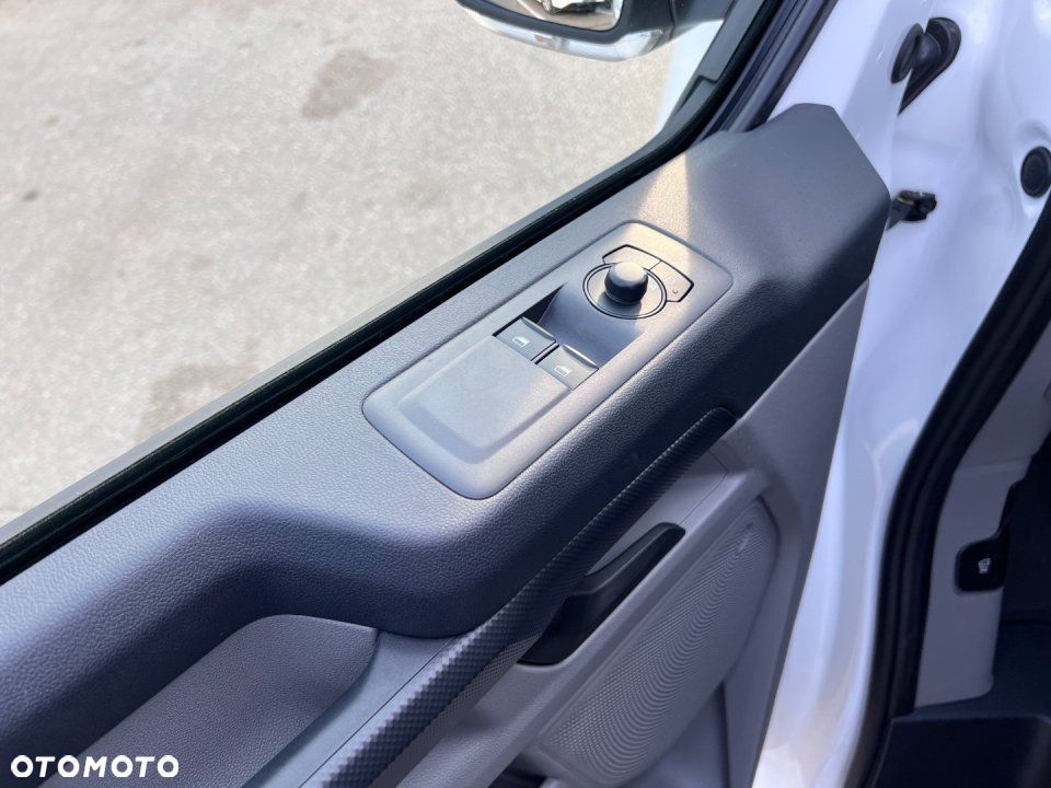 Ford Transit Custom - 8