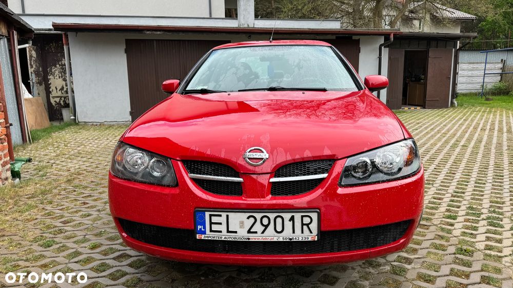 Nissan Almera