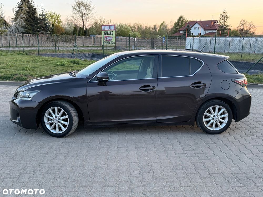 Lexus CT 200h Prestige - 8