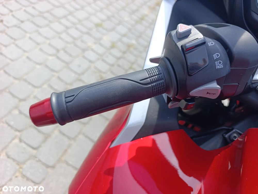 Honda VFR - 18