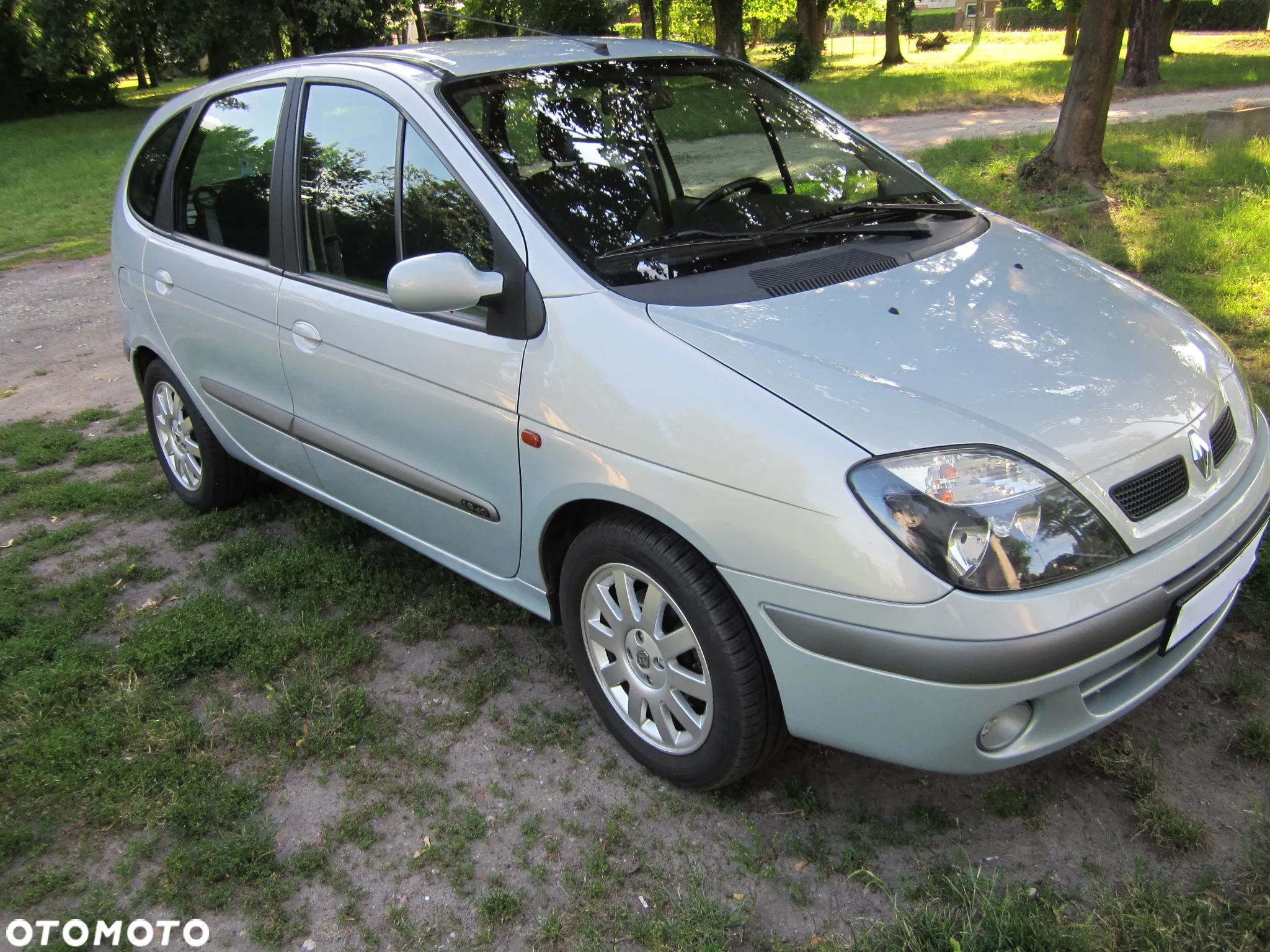 Renault Scenic 1.9 dCi EXpression - 1