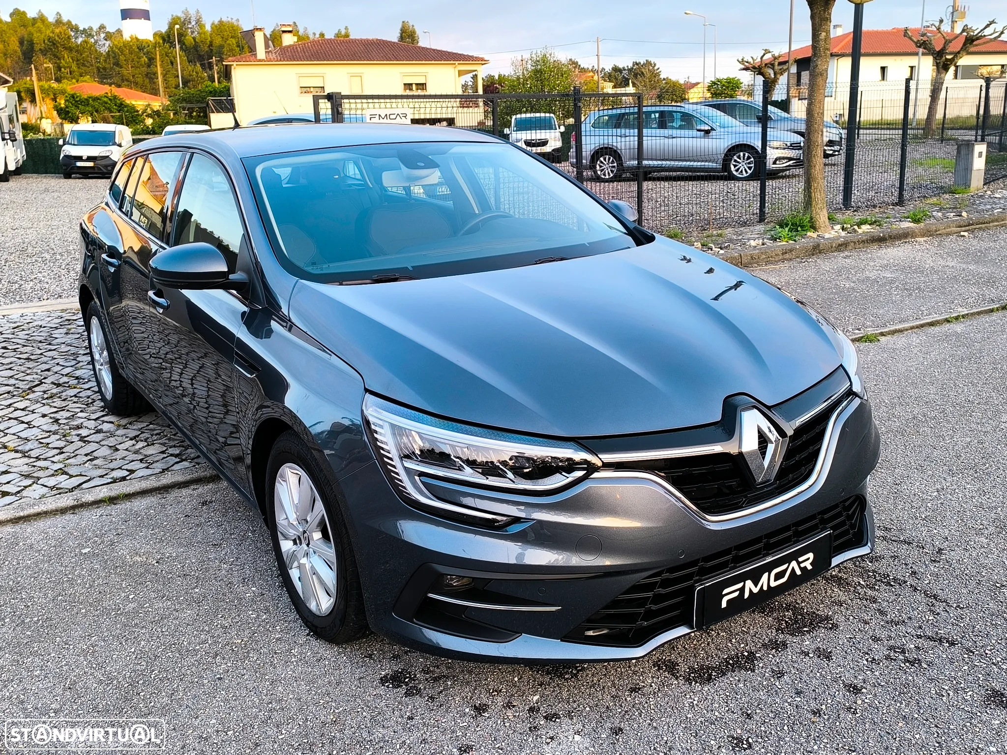 Renault Mégane Sport Tourer 1.5 Blue dCi Equilibre - 4