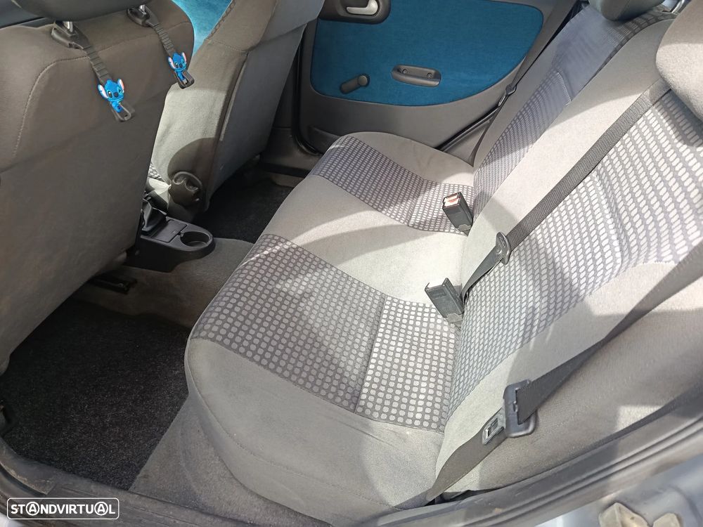 Opel Corsa 1.2 16V Confort - 5