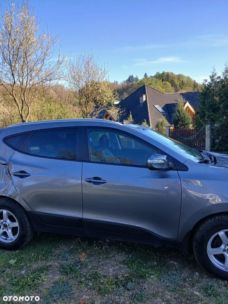 Hyundai ix35 2.0 CRDi 4WD Automatik Fifa World Cup Gold Edition - 2