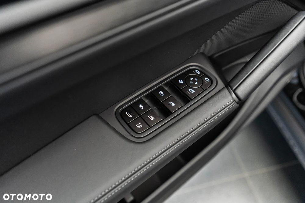 Porsche Cayenne E-Hybrid - 28