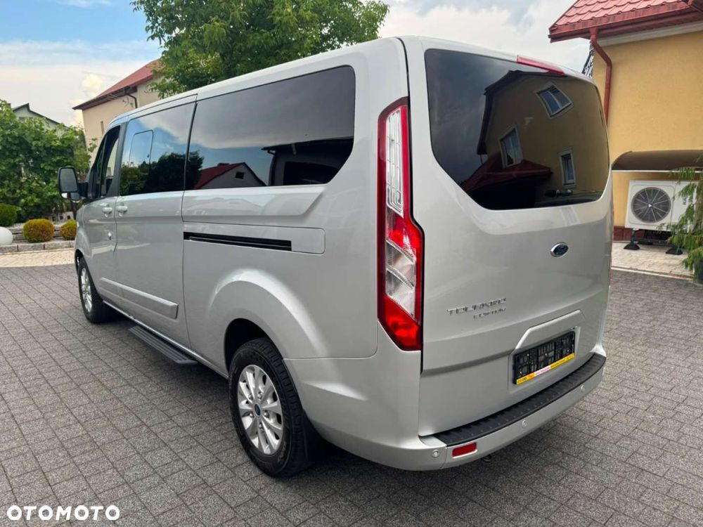 Ford Tourneo Custom - 3