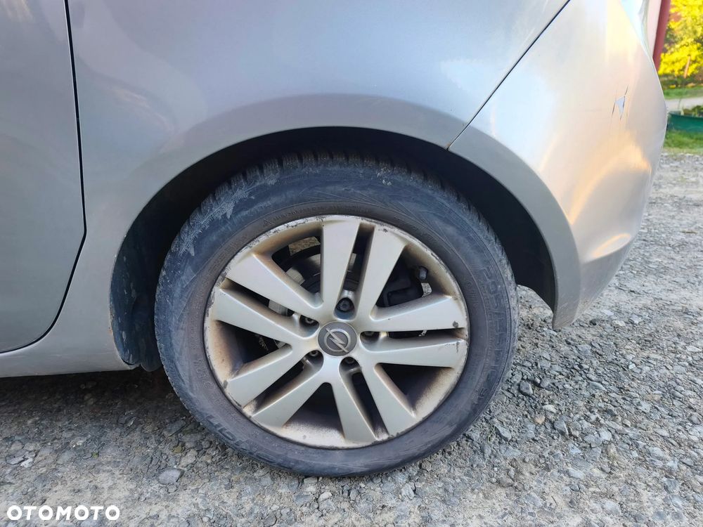 Opel Meriva - 8