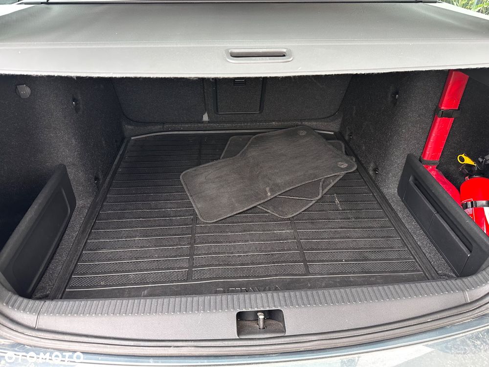 Skoda Octavia 2.0 TDI Ambition DSG - 18