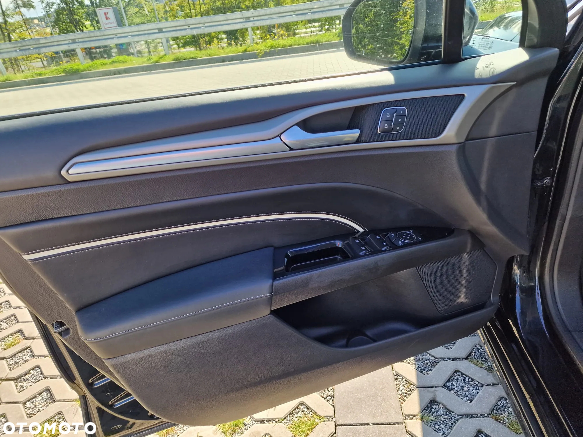 Ford Mondeo 2.0 TDCi Titanium PowerShift - 14