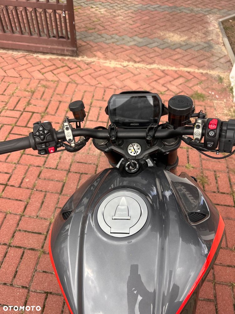Ducati Monster - 3