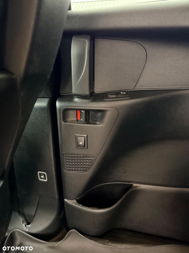 Chrysler Pacifica - 29