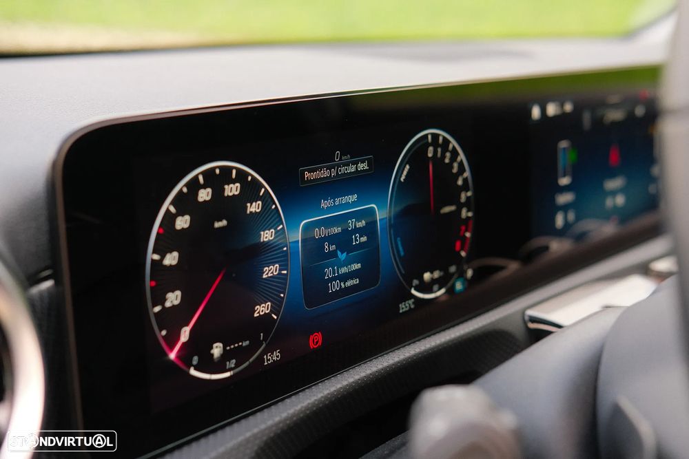 Mercedes-Benz A 250 e - 18